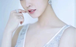 唐安琪照片写真图文大全,光影交织下的美丽瞬间