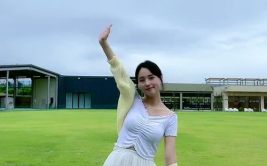一米五的小姐姐可爱图片,萌态尽显，魅力无限